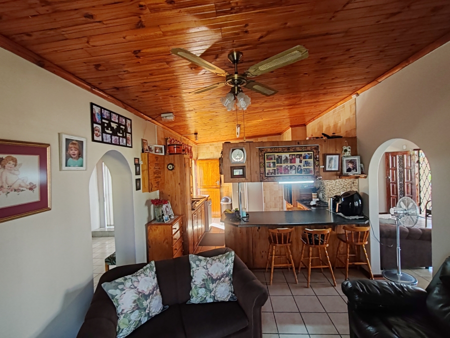 3 Bedroom Property for Sale in Heuwelkruin Eastern Cape